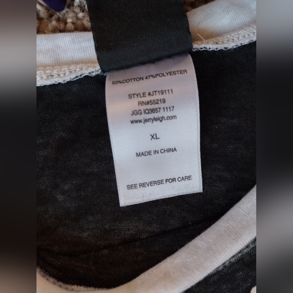 Modern Lux Tailgater Gray and White T-shirt XL - Picture 5 of 8